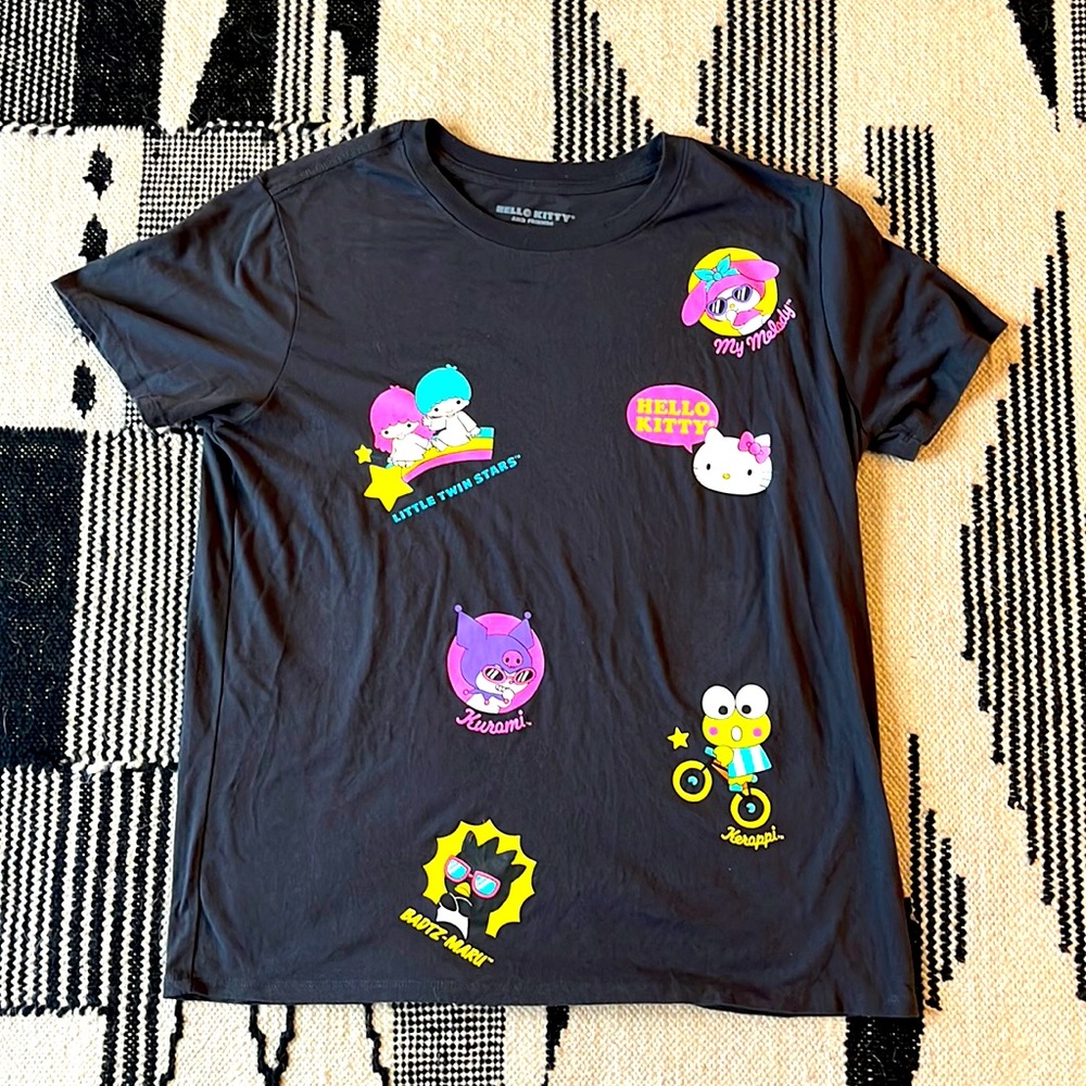Hello Kitty Sanrio black tee shirt size XL